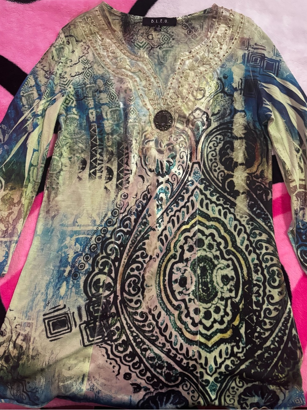 B.L.E.U. 3/4 Bell Sleeve Top
